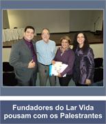 fundadores_do_lar_vida_pousam_com_os_palestrantes